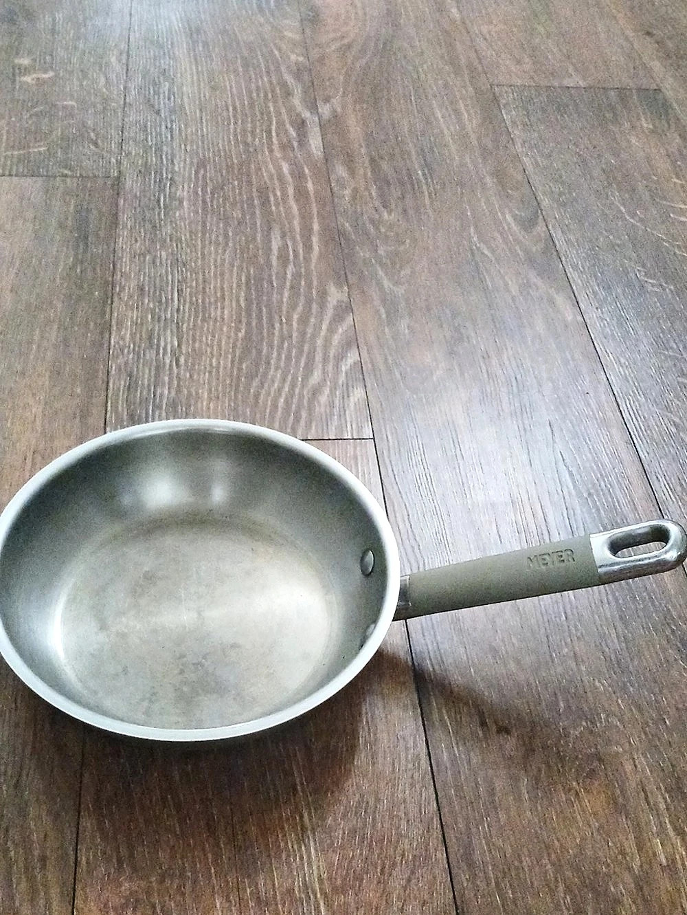 Meyer 8M20CM Stainless Steel Saucepan in Gray